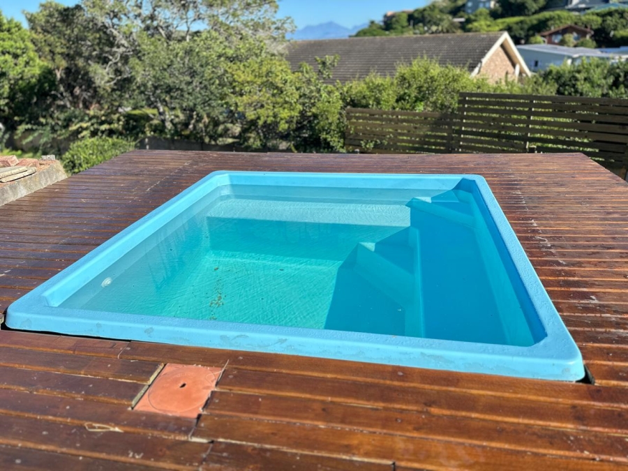 3 Bedroom Property for Sale in Kingfisher Creek Western Cape